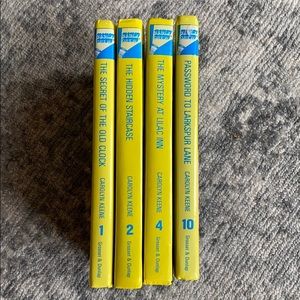 Lot of 4 Vintage Nancy Drew Books